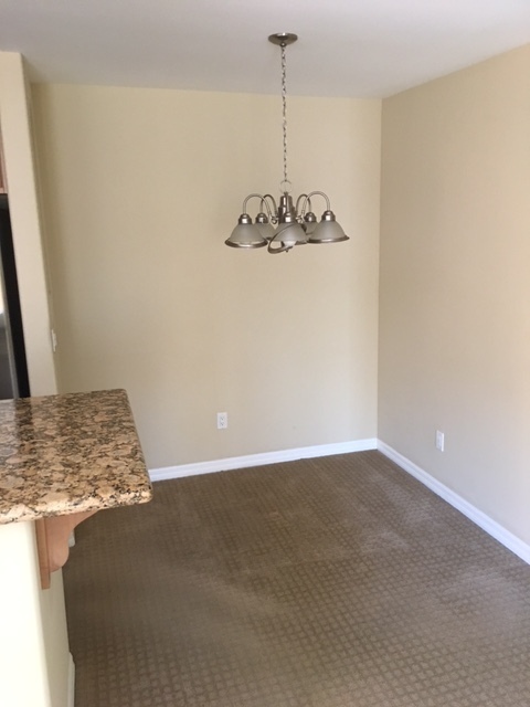 2 beds, 2 baths, $2,650, Unit Unit 284