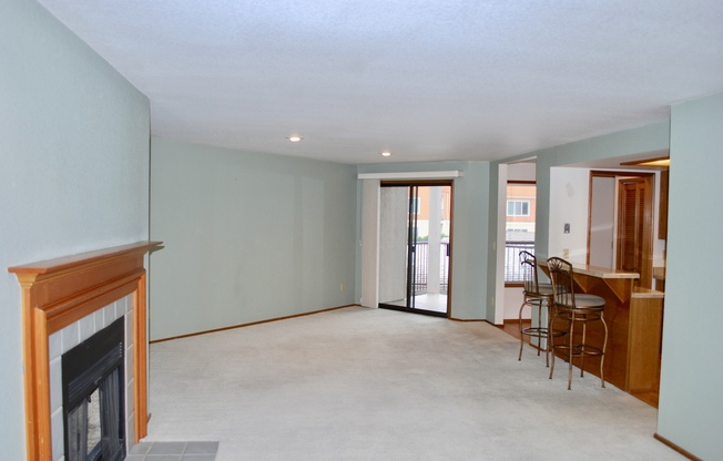 Kirkland's Eastridge Condo