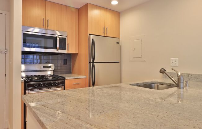 Studio, 1 bath, 460 sqft, $2,605, Unit 0809