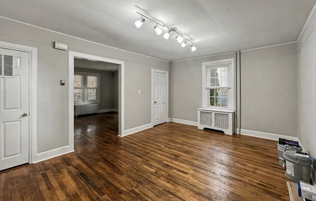 4 Bedroom and 2 Bath House with In-Unit Laundry, Dishwasher, and Off-Street Parking