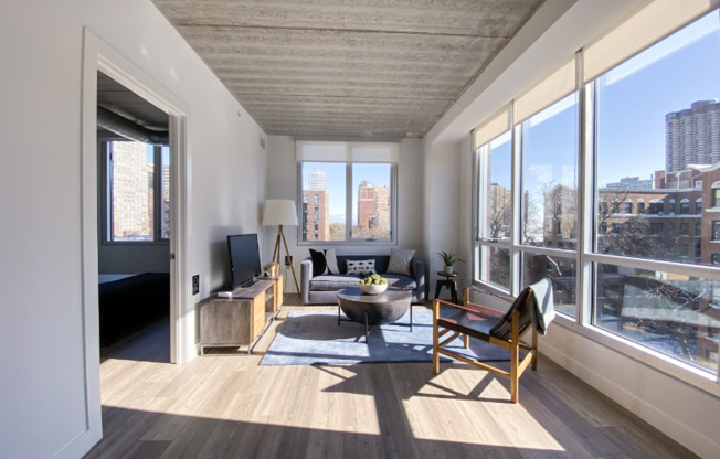 750 W SHERIDAN