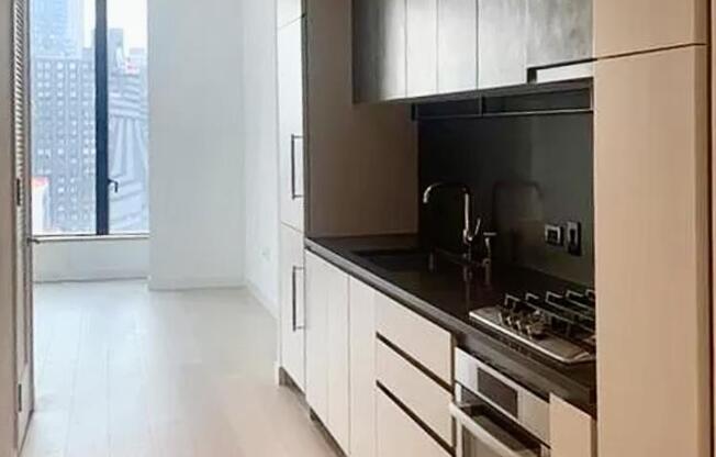 Studio, 1 bath, 453 sqft, $3,500, Unit 18-F