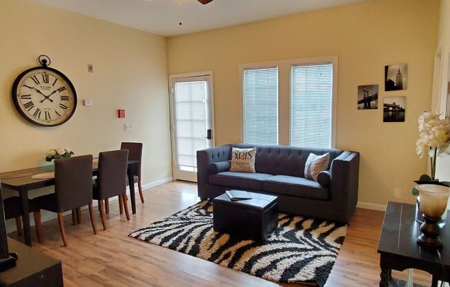 3 beds, 1 bath, $3,995