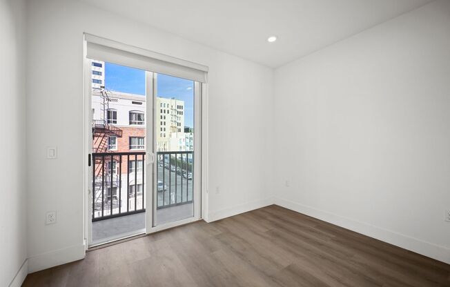 4 beds, 4 baths, 1,200 sqft, $4,484, Unit 210