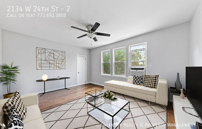 2134 W 24 ST