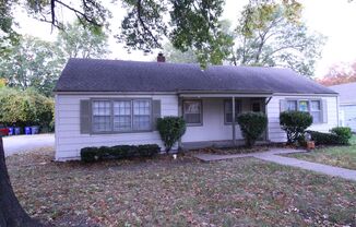 November FREE On This Updated 1 Bedroom 1 Bath Duplex in Navy Hill Area in Olathe