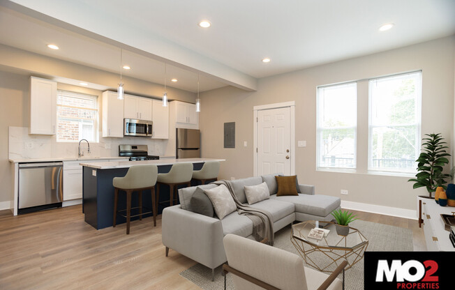 2134 W IOWA