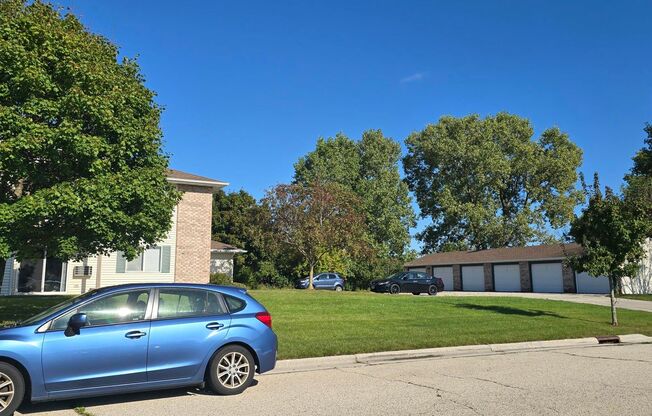 2 beds, 1 bath, 856 sqft, $1,269, Unit PL   7305