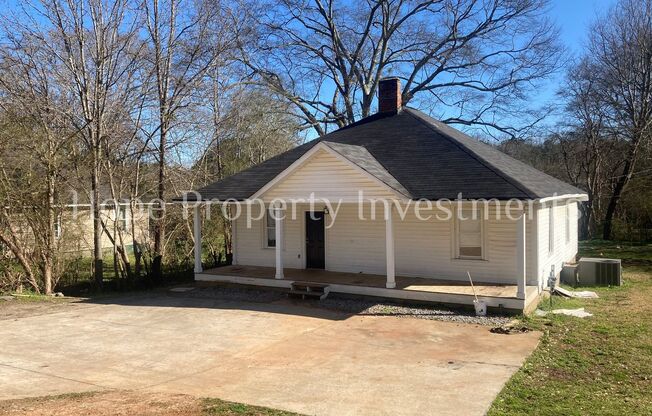 Newnan- 4 Main St 3 Bedroom 1 Bath
