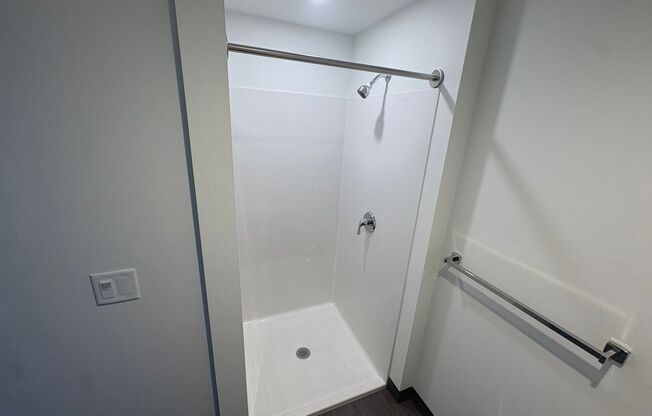 Studio, 1 bath, 239 sqft, $995, Unit Z-210
