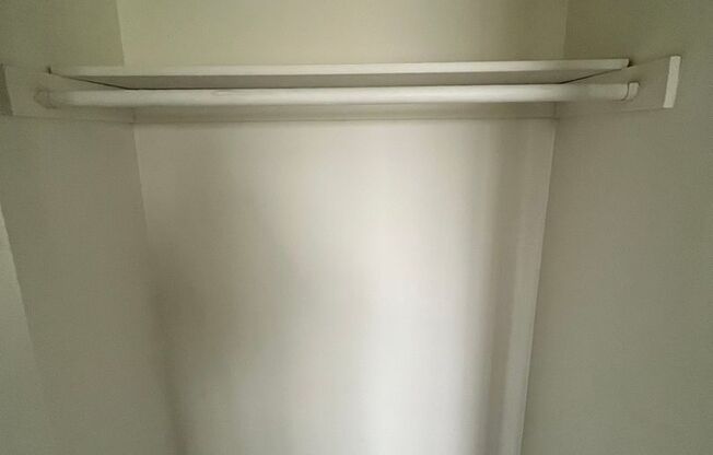 2 beds, 1 bath, 775 sqft, $905, Unit 354B