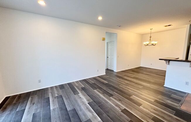 Beautiful Rancho San Diego Condo In Remington Complex