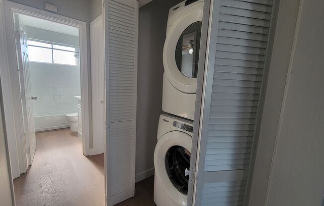 2 beds, 2 baths, 1,000 sqft, $2,905, Unit A31