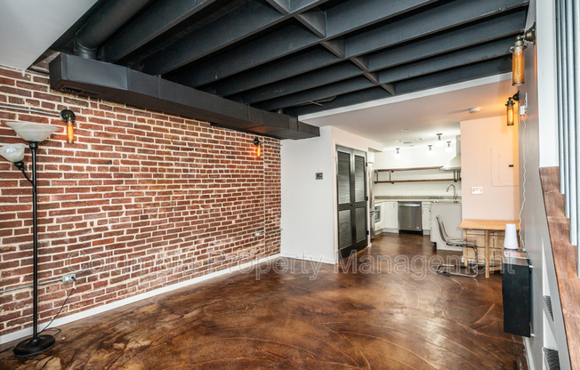 811 T ST NW