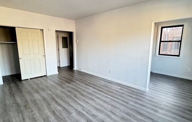 1 bed, 1 bath, $1,195, Unit 4H