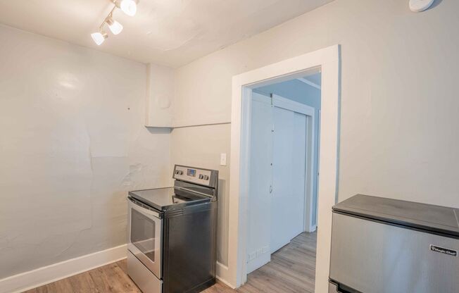 1 bed, 1 bath, $699, Unit 1131