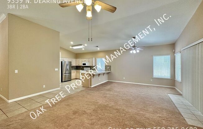 9359 N DEARING AVE