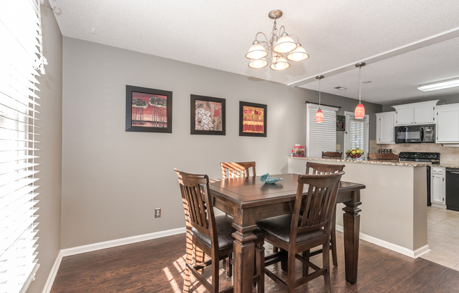 Upgraded Home on Cul-de-sac Lot in Matthews!