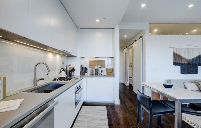 501 West Ave Apt 3202