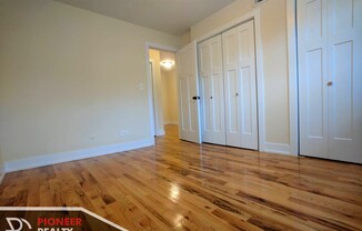 555 W Arlington Pl