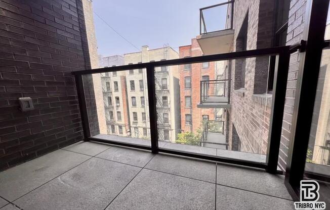 3 beds, 1 bath, $4,850, Unit 2B