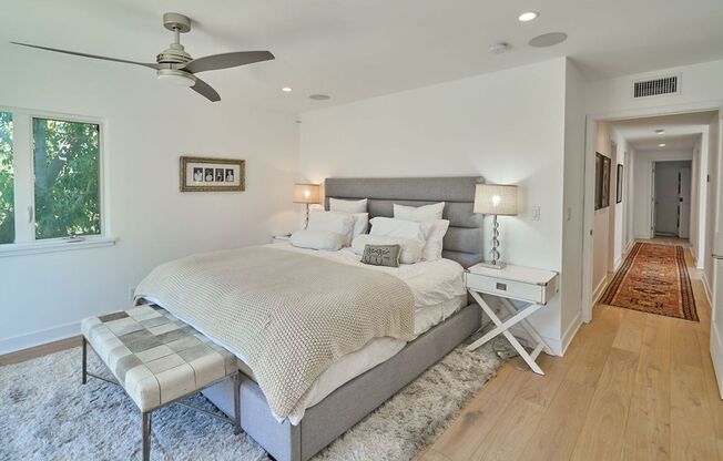4 beds, 3.5 baths, $14,000