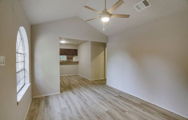 1206 Westcott Dr