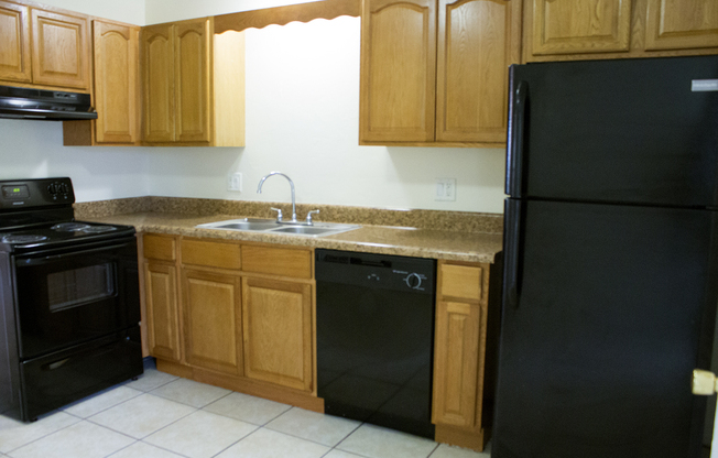 2 beds, 1 bath, 868 sqft, $1,100, Unit 4012 NE 1 TER