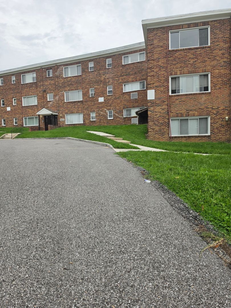 Willow Apartment Homes