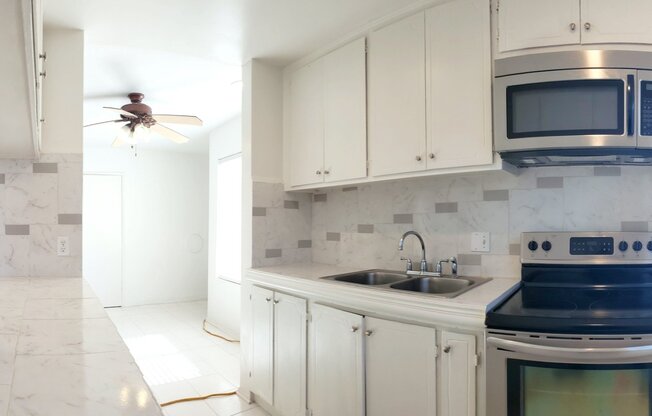 8108 Langdon Ave, Van Nuys CA 2