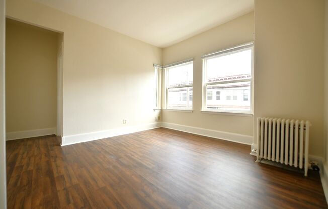 11 Glen Ave - On Piedmont Avenue, Close to Shops and Restaurants