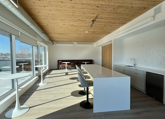 Studio, 1 bath, 387 sqft, $2,450, Unit 507