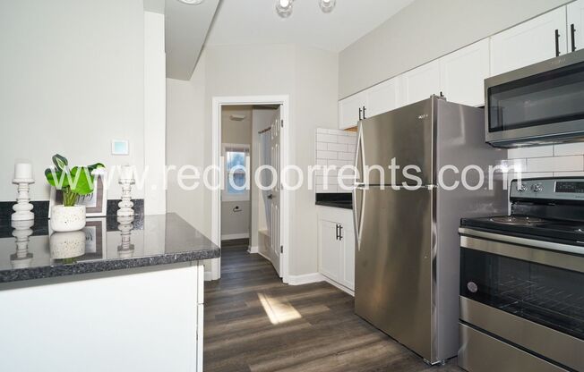 1 bed, 1 bath, 480 sqft, $900, Unit Unit 2