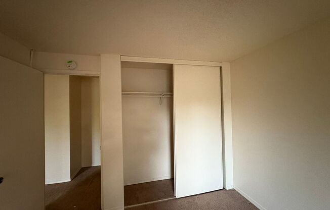 Jamestowne Plaza Apartments