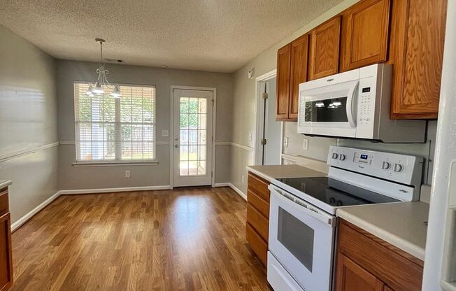 306 Haverhill Circle - Bonaire, Great Schools, Centrally Located
