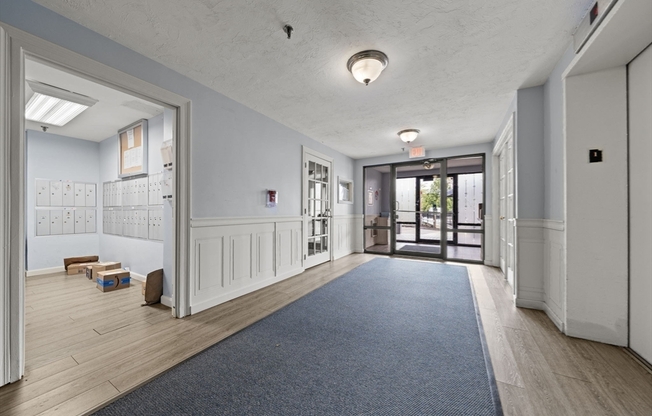 2 beds, 2 baths, 800 sqft, $2,500, Unit 602