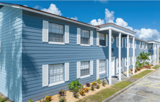 Manatee Bay Apartments