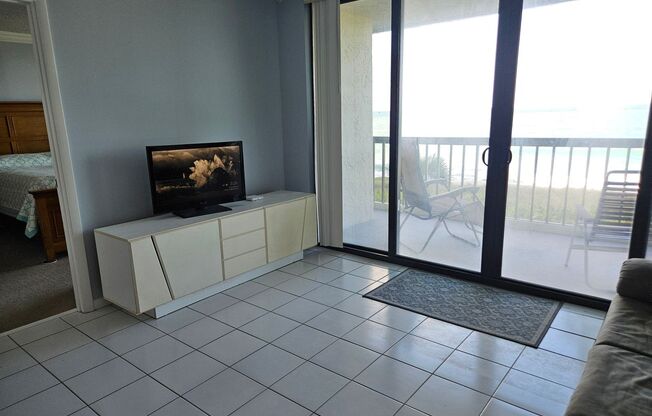 2 beds, 2 baths, 1,141 sqft, $2,800, Unit OCEAN 2 BDRM CONDO FURNISHED