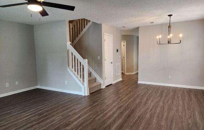 3 Bedroom 2.5 Bathroom Townhouse in Rossmore Community