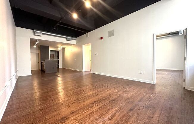 2 beds, 2 baths, 1,034 sqft, $2,650, Unit 901