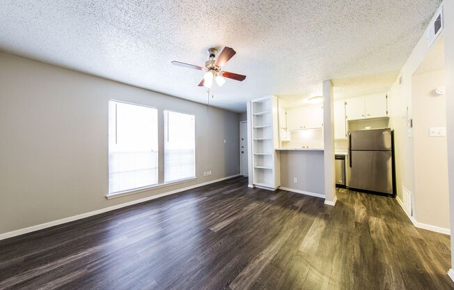 Studio, 1 bath, 415 sqft, $799, Unit 106