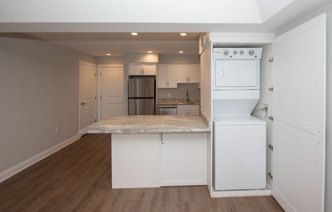 1 bed, 1 bath, 540 sqft, $2,155, Unit 202N