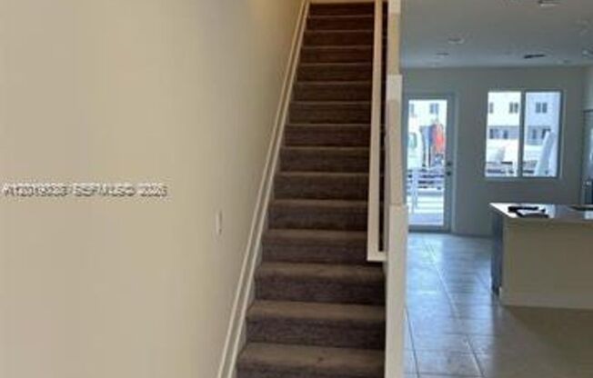 6450 NW 102 Path # 107, Doral, FL 33178