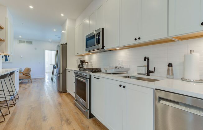 1 bed, 1 bath, 110 sqft, $1,490