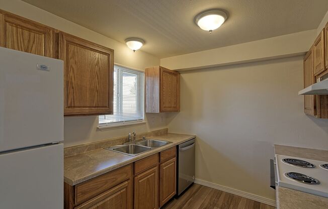 2 beds, 1 bath, $1,750