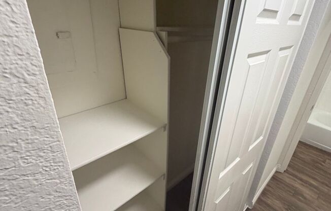 Studio, 1 bath, 435 sqft, $1,595, Unit 107