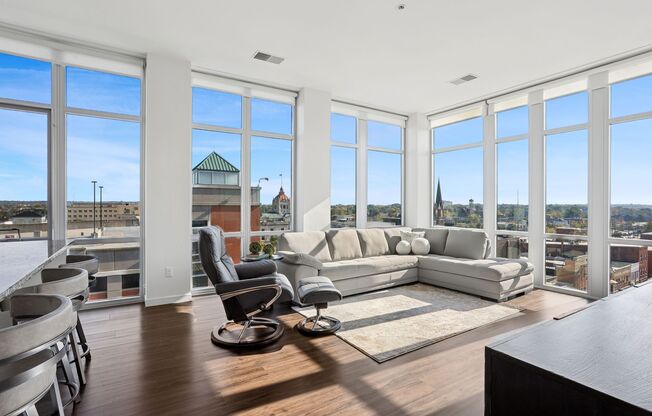 2 beds, 2 baths, 1,076 sqft, $2,450, Unit 802 (Penthouse)