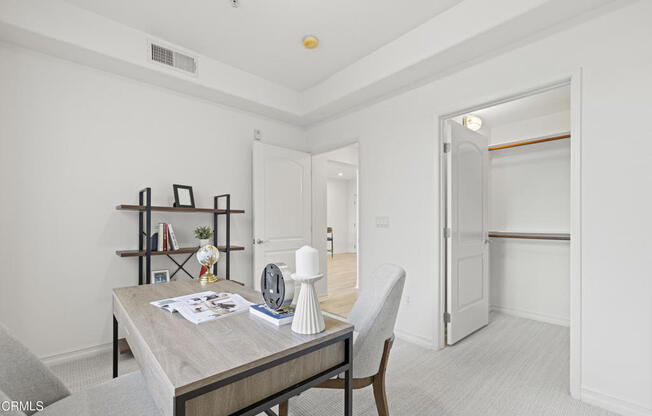 2 beds, 2 baths, 1,430 sqft, $4,000, Unit 611