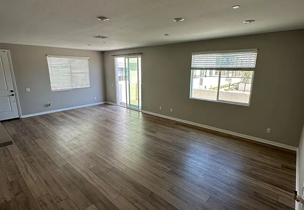 2195 BLUESTONE CIR