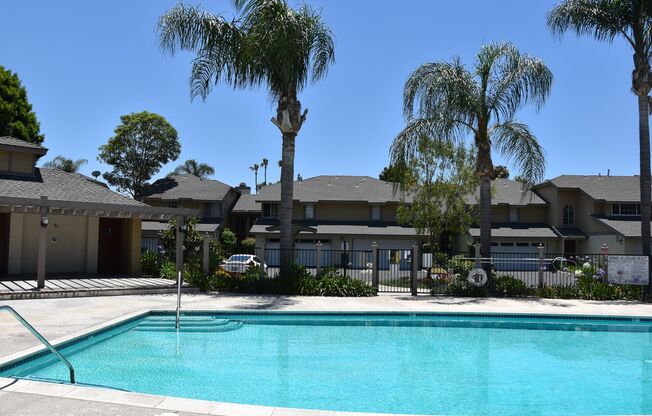 3 beds, 2.5 baths, $4,350, Unit # 11